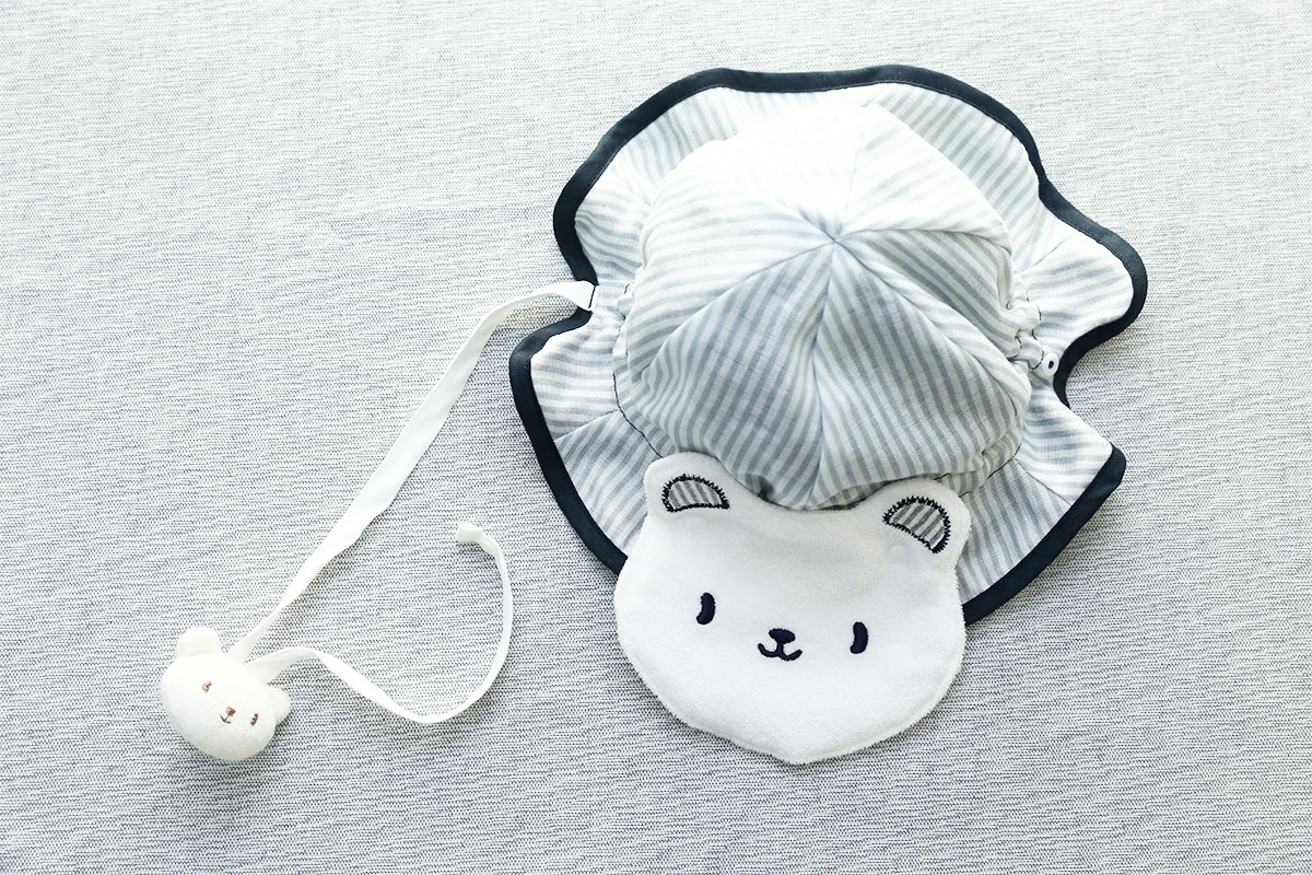 赤ちゃんの帽子のあご紐、事故にならない？安全な紐付き帽子の見分け方