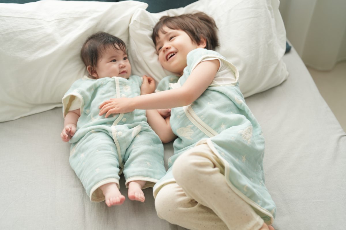 二人目出産で「上の子」に贈るプレゼント|喜ばれる工夫とおすすめアイテム