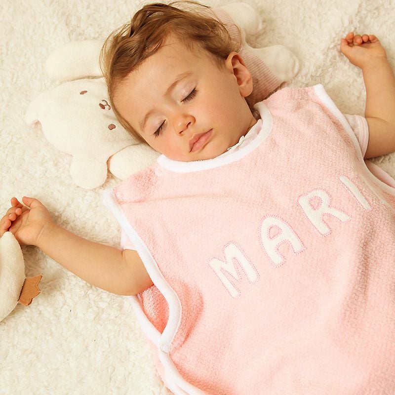 3歳くらいまで長く着られるお名前入りスリーパー